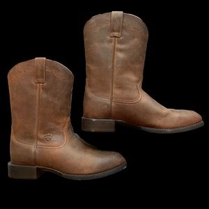 NEW Ariat boots for men